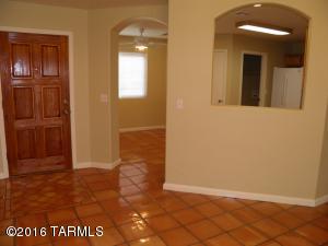 9466 E Bench Mark Loop, Tucson, AZ 85747 photo 2