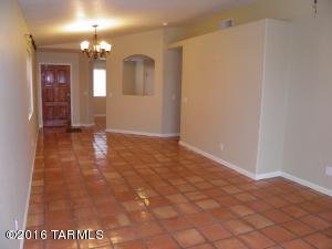 9466 E Bench Mark Loop, Tucson, AZ 85747 photo 3