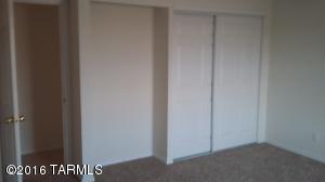 401 W Wedwick St, Tucson, AZ 85706 photo 10