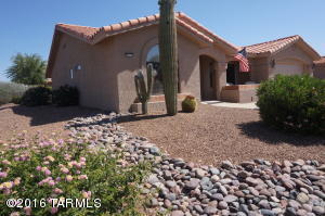 1101 E Haystack Dr, Oro Valley, AZ 85755 photo 2