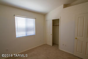 6622 E Ladonna Ln, Tucson, AZ 85756 photo 8