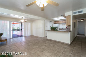 7931 Eli Pl, Tucson, AZ 85710 photo 5