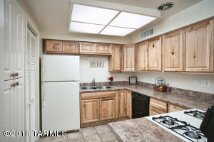 7931 Eli Pl, Tucson, AZ 85710 photo 7
