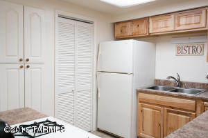 7931 Eli Pl, Tucson, AZ 85710 photo 9