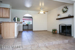 7931 Eli Pl, Tucson, AZ 85710 photo 11