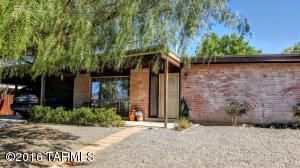 8136 E Baker Dr, Tucson, AZ 85710 photo 1