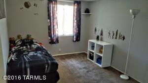 8136 E Baker Dr, Tucson, AZ 85710 photo 18