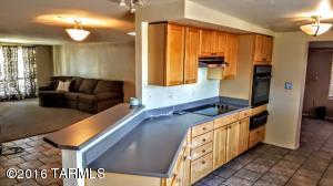 8136 E Baker Dr, Tucson, AZ 85710 photo 6