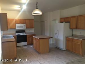8921 E Rainsage St, Tucson, AZ 85747 photo 5