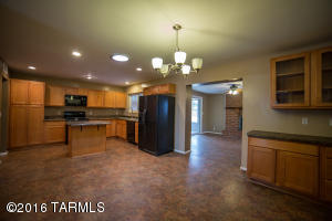 8612 E 25th Pl, Tucson, AZ 85710 photo 14