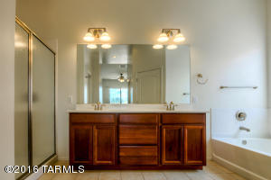 7883 E New Leaf Pl, Tucson, AZ 85756 photo 28