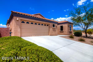 7883 E New Leaf Pl, Tucson, AZ 85756 photo 2