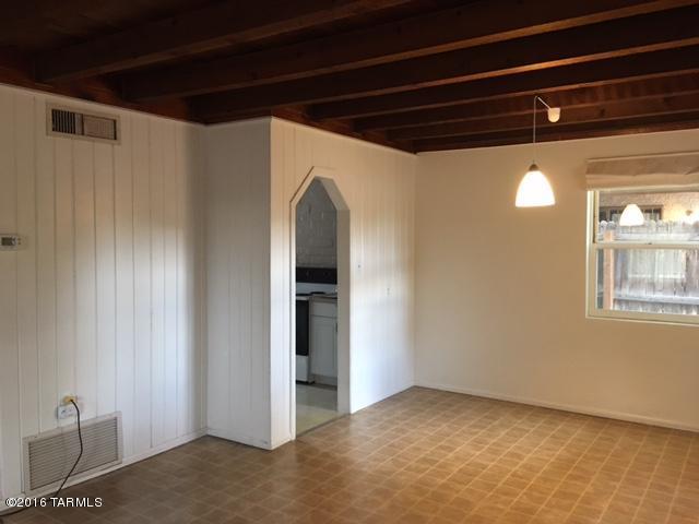 1505 E Hedrick Dr, Tucson, AZ 85719 photo 4
