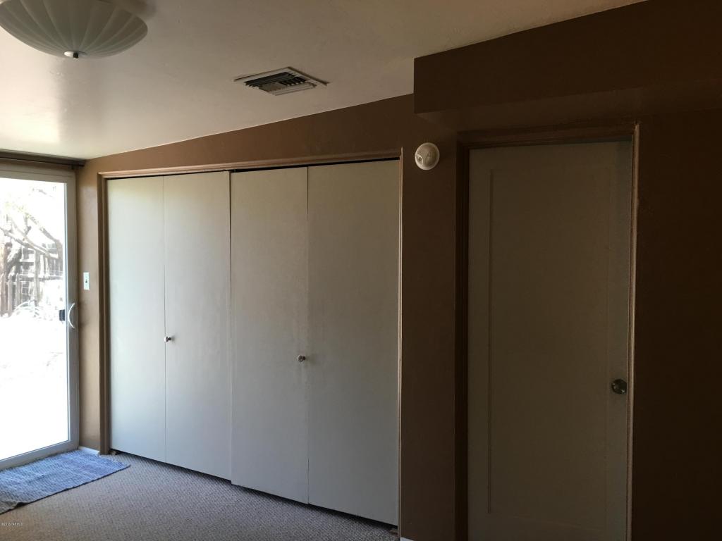 1505 E Hedrick Dr, Tucson, AZ 85719 photo 17