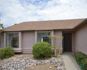 9272 N Eaglestone Loop, Tucson, AZ 85742 photo 2