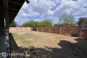 7652 E Persimmon Dr, Tucson, AZ 85730 photo 8