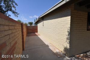7652 E Persimmon Dr, Tucson, AZ 85730 photo 7