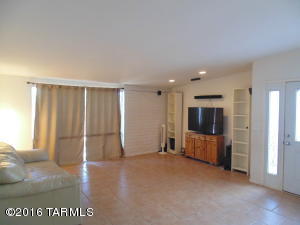 3322 S Champlain Ave, Tucson, AZ 85730 photo 3