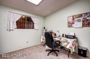 8917 E Palm Tree Dr, Tucson, AZ 85710 photo 19