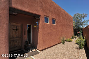 7669 E Palace Park Loop, Tucson, AZ 85710 photo 3