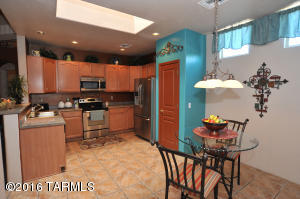7669 E Palace Park Loop, Tucson, AZ 85710 photo 6