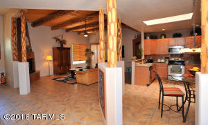 7669 E Palace Park Loop, Tucson, AZ 85710 photo 5