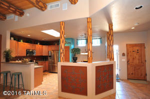 7669 E Palace Park Loop, Tucson, AZ 85710 photo 4