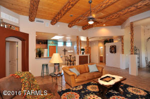 7669 E Palace Park Loop, Tucson, AZ 85710 photo 11