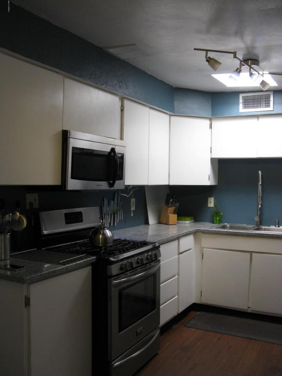 4458 E 28th St, Tucson, AZ 85711 photo 4