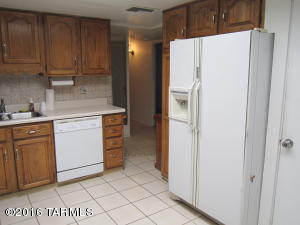 5930 E 35th St, Tucson, AZ 85711 photo 6