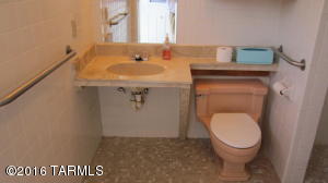 5930 E 35th St, Tucson, AZ 85711 photo 10
