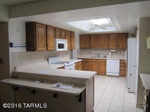 5930 E 35th St, Tucson, AZ 85711 photo 4