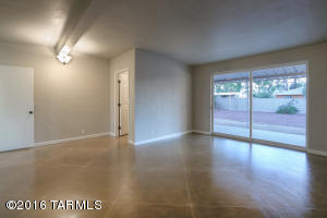 6025 E Timrod Pl, Tucson, AZ 85711 photo 3