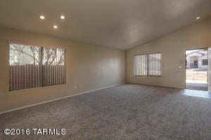 10258 E Watson Dr, Tucson, AZ 85730 photo 3