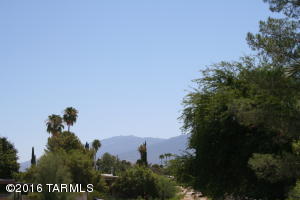 8945 E Maple Leaf Dr, Tucson, AZ 85710 photo 41