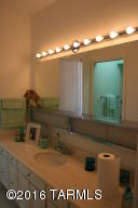 8945 E Maple Leaf Dr, Tucson, AZ 85710 photo 22