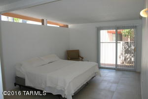 8945 E Maple Leaf Dr, Tucson, AZ 85710 photo 26