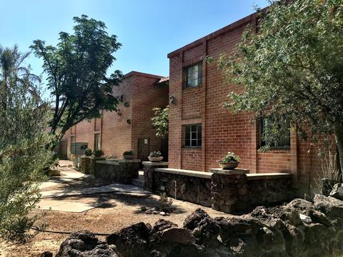814 E 9th St, Tucson, AZ 85719 photo 1