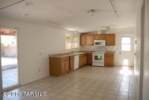 5575 E Fairmount St, Tucson, AZ 85712 photo 7