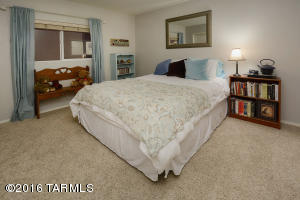 8485 E Ramona Madera Ln, Tucson, AZ 85747 photo 11