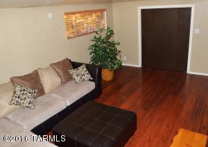 4433 E 17th St, Tucson, AZ 85711 photo 9