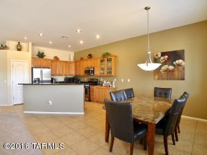843 S Routh Pl, Vail, AZ 85641 photo 9