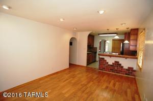 2425 E 24th St, Tucson, AZ 85713 photo 4