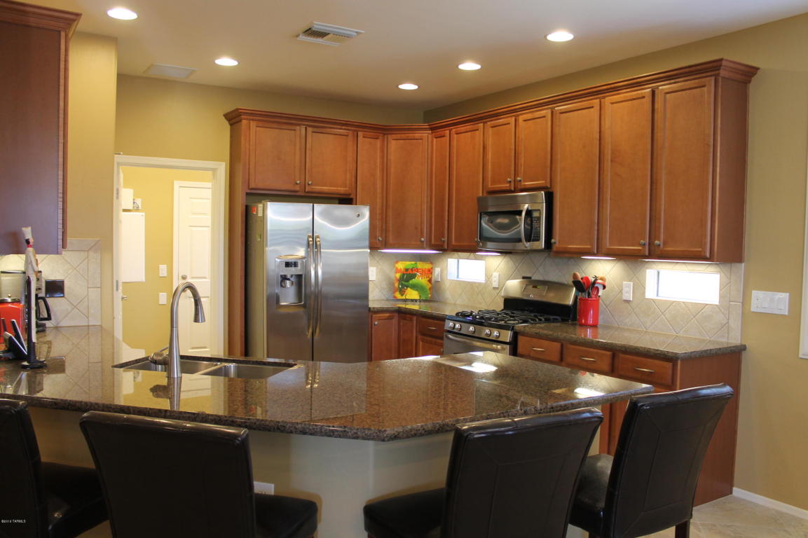 13884 E Carruthers St, Vail, AZ 85641 photo 9