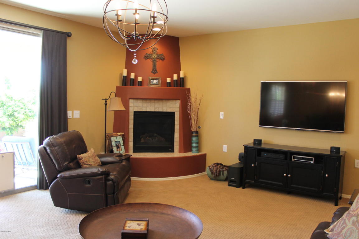13884 E Carruthers St, Vail, AZ 85641 photo 4