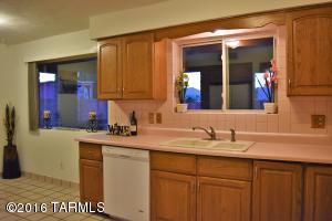 9681 E Watson Dr, Tucson, AZ 85730 photo 12