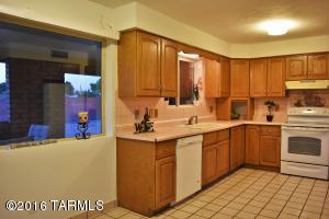 9681 E Watson Dr, Tucson, AZ 85730 photo 11