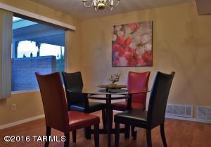 9681 E Watson Dr, Tucson, AZ 85730 photo 5