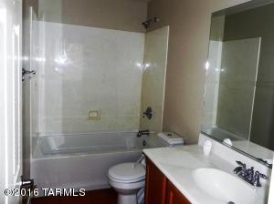 10458 E Capercaillie St, Tucson, AZ 85747 photo 13