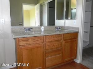 10458 E Capercaillie St, Tucson, AZ 85747 photo 16